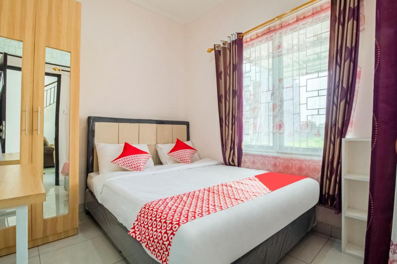 Oyo 3256 Rukost I8 Hotel การาวัง ภายนอก รูปภาพ