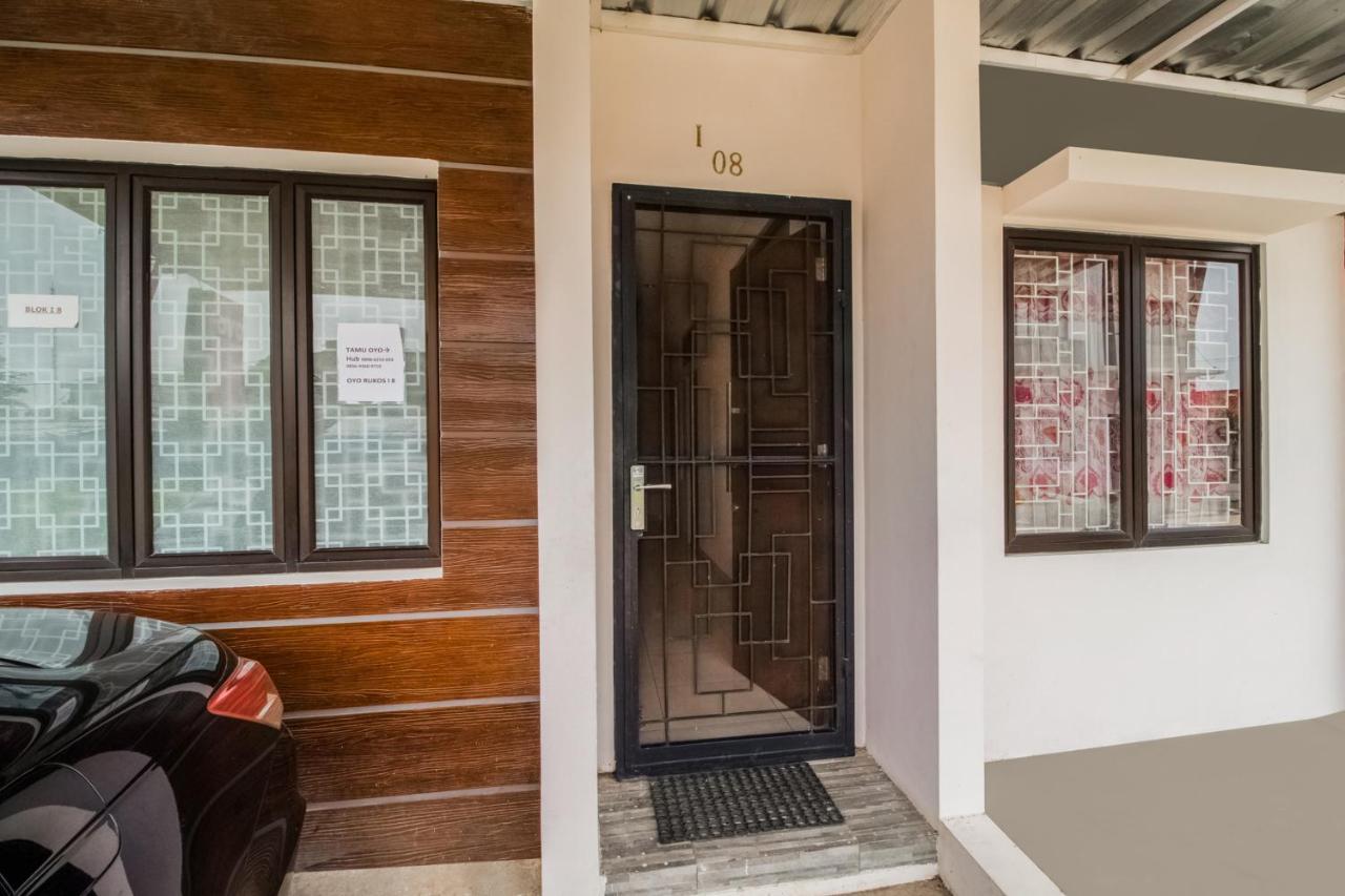 Oyo 3256 Rukost I8 Hotel การาวัง ภายนอก รูปภาพ