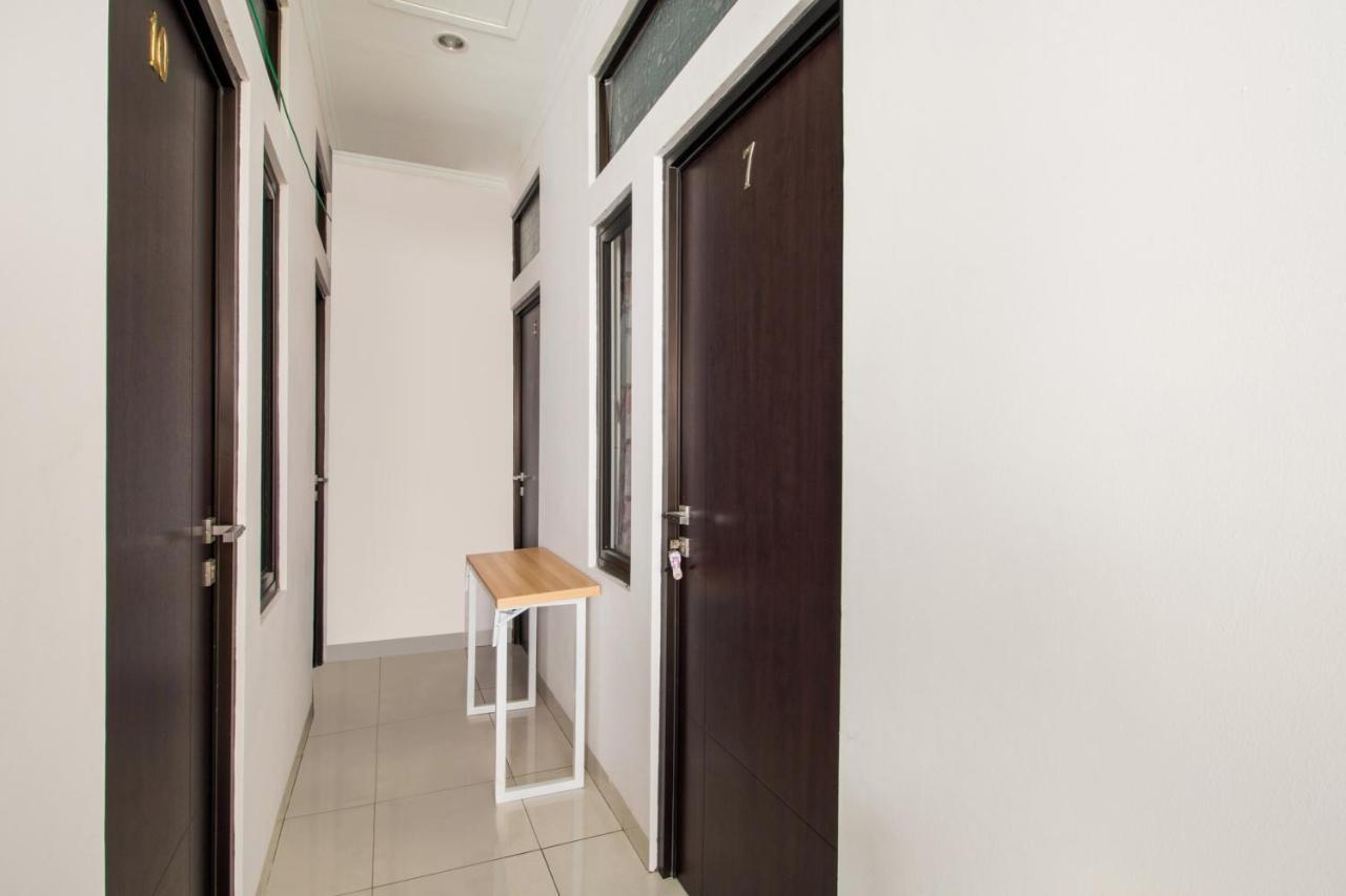 Oyo 3256 Rukost I8 Hotel การาวัง ภายนอก รูปภาพ